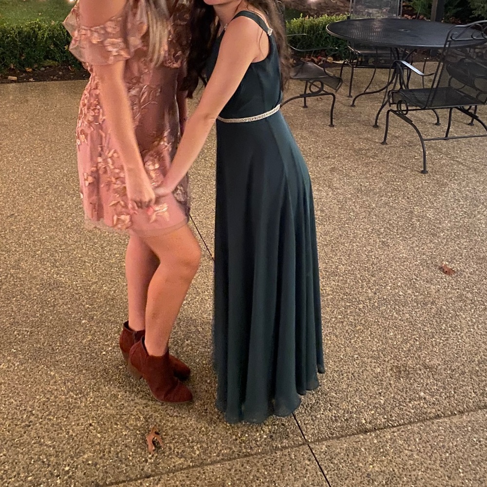 Dress - Picture 2 of 4